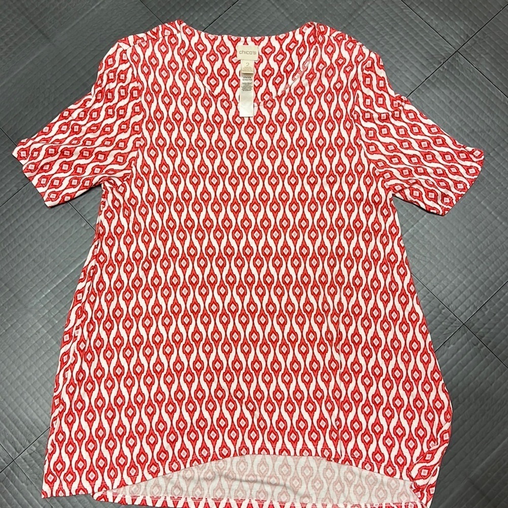 CHICO’S WOMENS RED AND WHITE LIGHTWEIGHT BLOUSE TUNIC SIZE 2 US 12